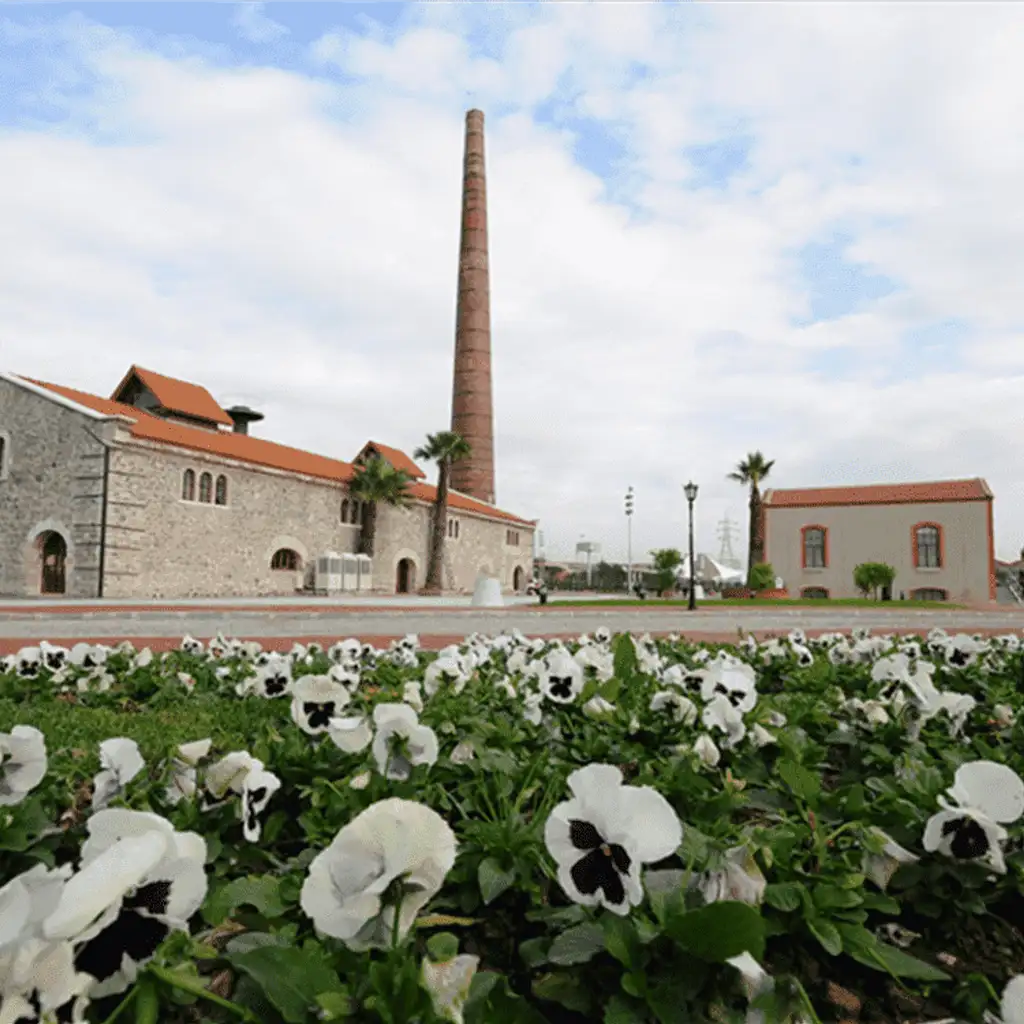 Alsancak Tarihi Havagazı Fabrikası